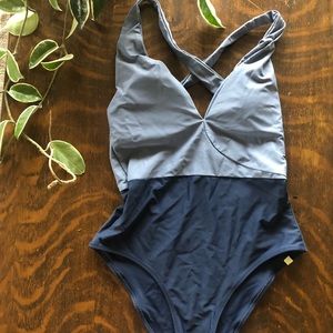 Summersalt deep dive size 8